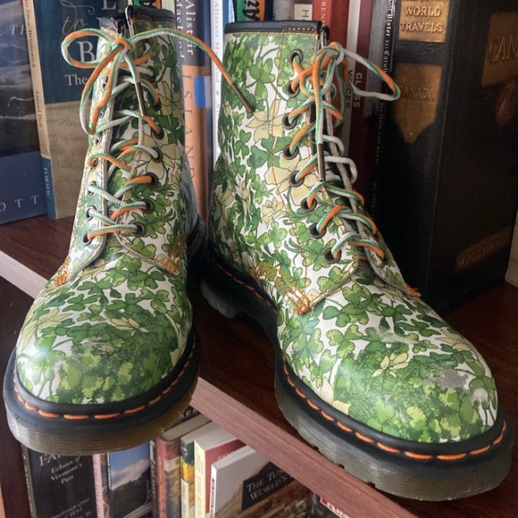 Rare! Dr Martens Limited Edition St Patrick’s Day Shamrock 1460 Boots W 10 | M 9 - Picture 5 of 15